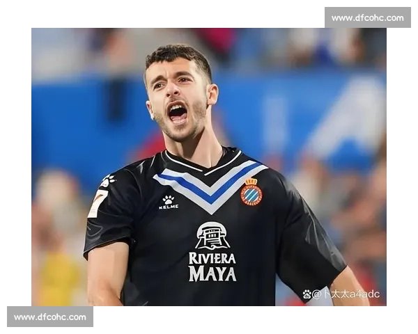 巴萨官宣霍安・加西亚!自掏 2634 万欧解约金加盟,签约六年锁定未来主力 巴萨官宣霍安・加西亚!自掏 2634 万欧解约金加盟,签约六年锁定未来主力