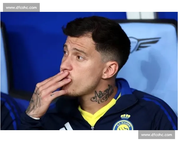 罗马诺:奥塔维奥加盟卡迪西亚 签约两年 罗马诺:奥塔维奥加盟卡迪西亚 签约两年