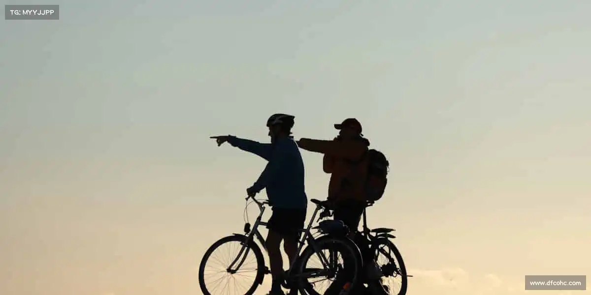 <strong>pp电子</strong>🥌冰壶滑行的轨迹，是冷静与策略的优雅博弈！